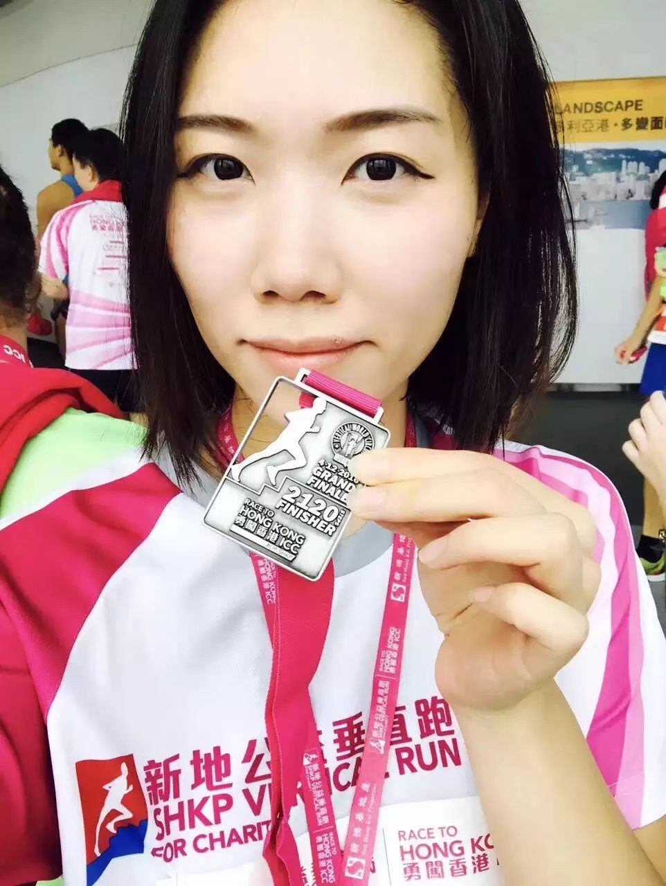 ins健身网红_红帐房健身男_网红健身房