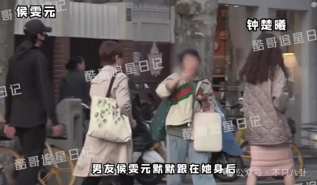 情侣健身房健身照片_情侣健身房秀恩爱_健身房情侣