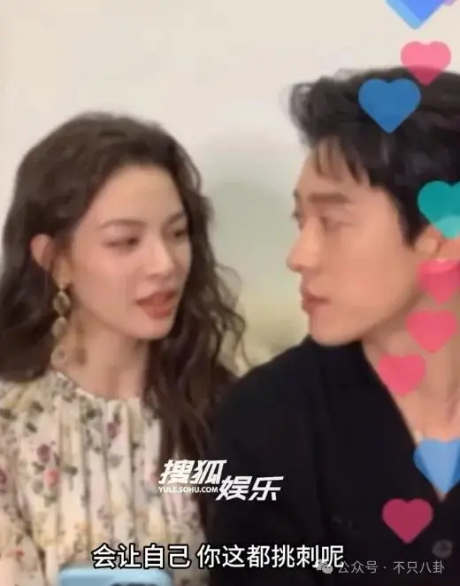 情侣健身房健身照片_健身房情侣_情侣健身房秀恩爱